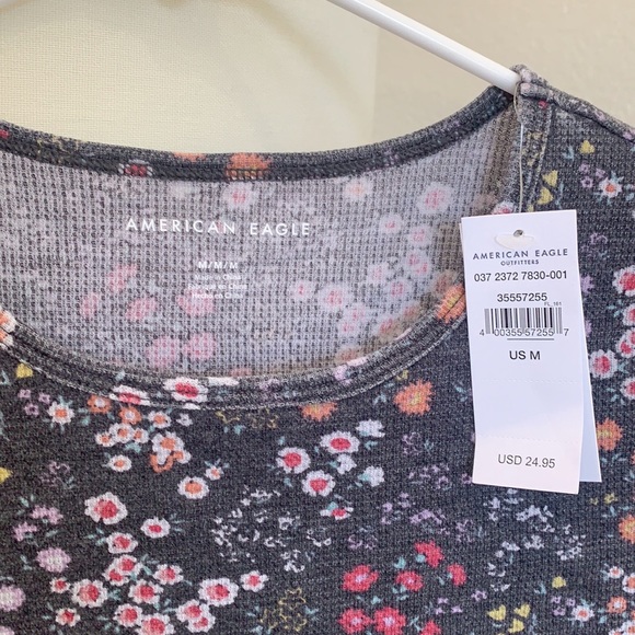 AE Floral Waffle Baby Tee NWT - Picture 3 of 3